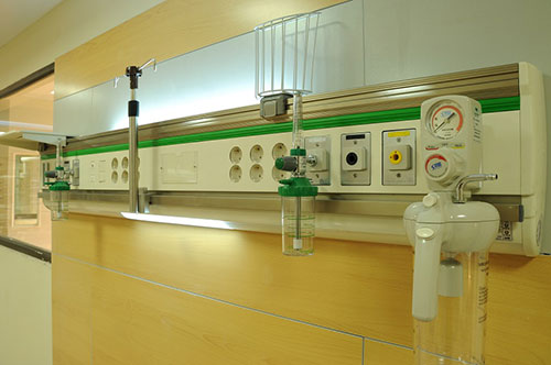 دستگاه ساکشن در بیمارستان